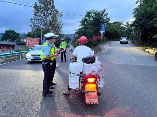 摩托车违法闯高速,安全与法规的警钟