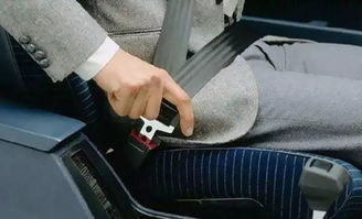 安全带的重要性，副驾驶为何也需系好安全带？